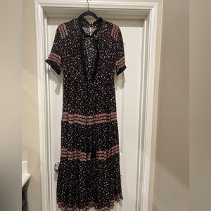 Free People Rare Feeling long dress, short siege with floral print. Medium